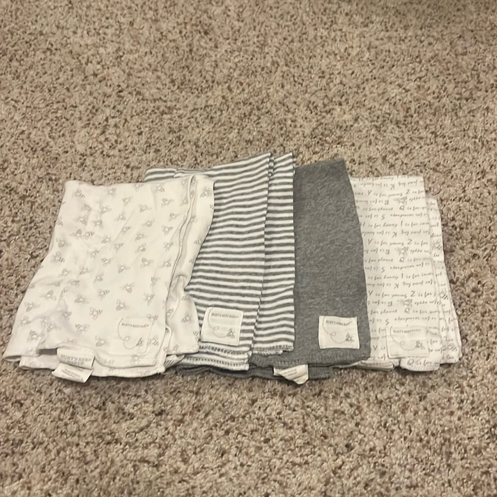 Burt’s bees Baby organic cotton burp cloths